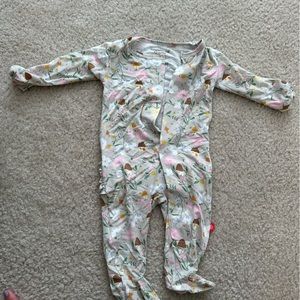 Magnetic me onesie. Modal/bamboo.